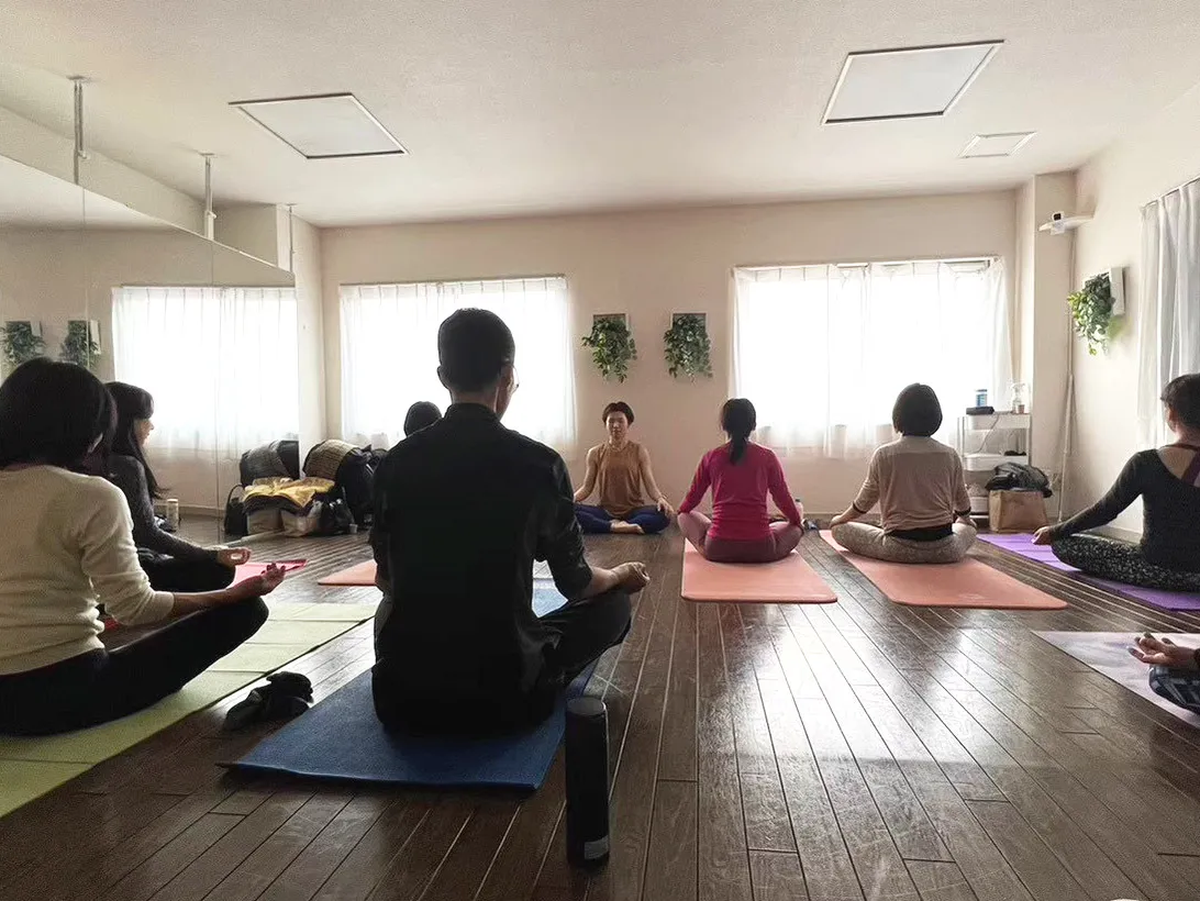 yoga4
